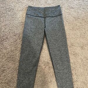 Victoria’s Secret capri legggings. Size XS